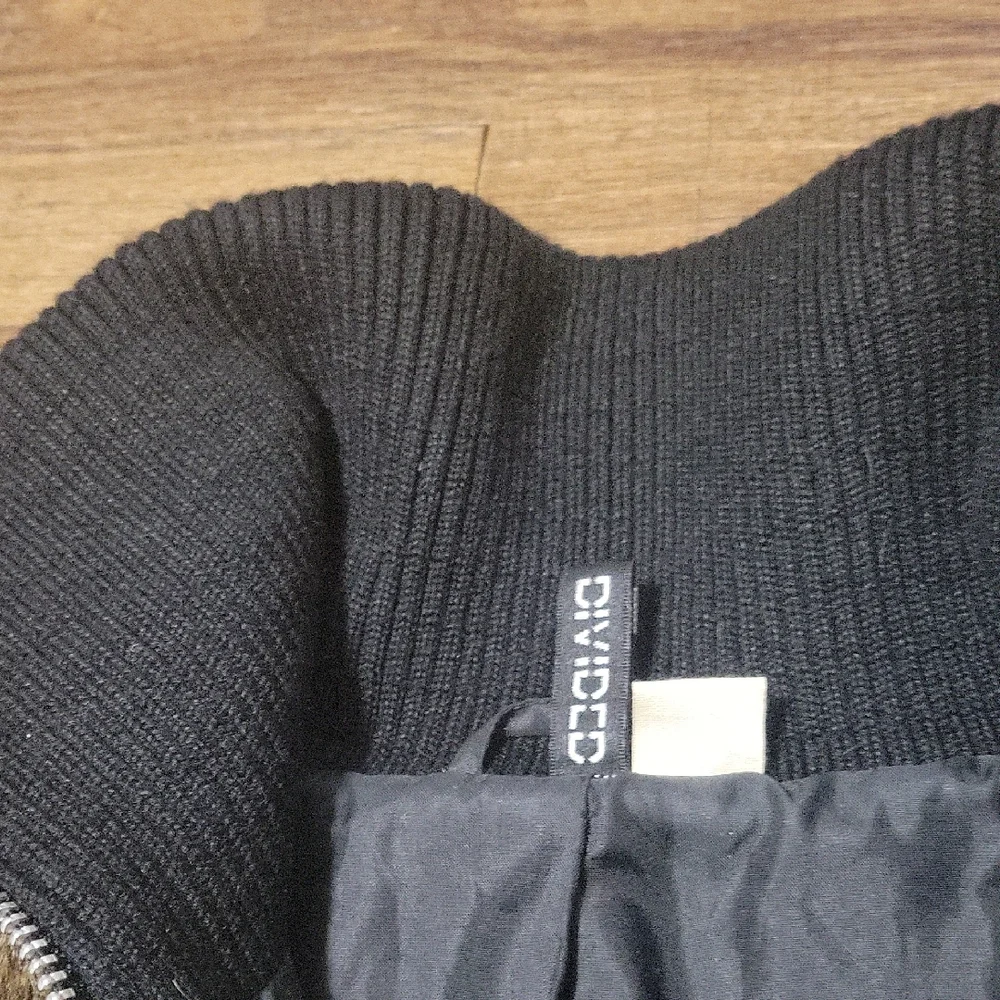 H&M Faux Fur Jacket - Picture 2 of 9